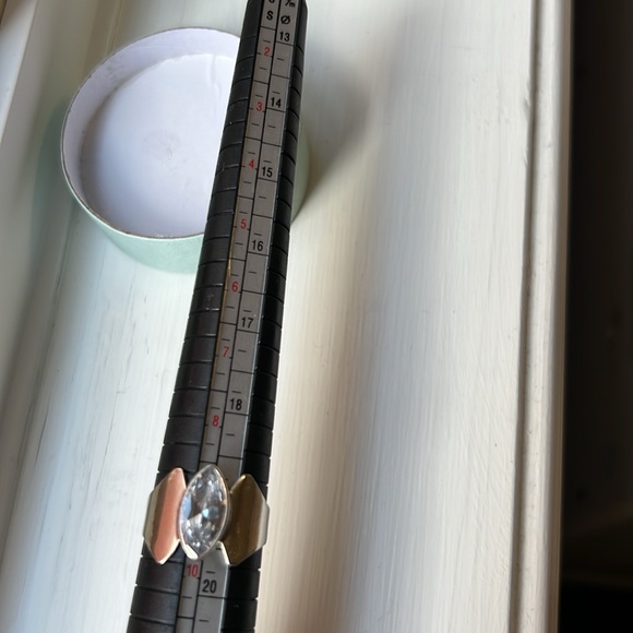 925, silver ring, size 9, Marquise cut simulated clear stone. - Picture 4 of 6